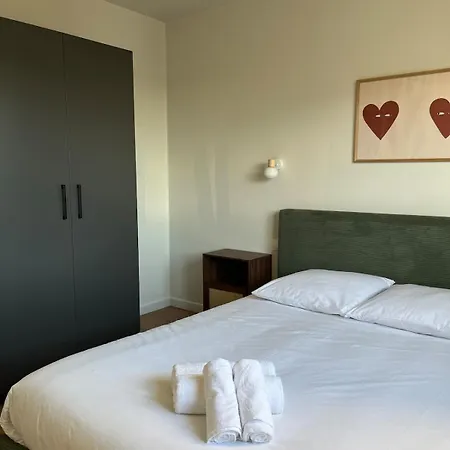 Chez Riri Et Mimi, 6-8 Personnes Avec Grande Salle De Jeux Chambretaud