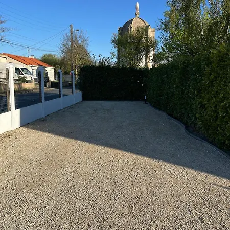 Chez Riri Et Mimi, 6-8 Personnes Avec Grande Salle De Jeux Hébergement de vacances