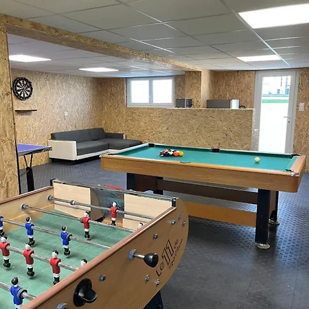 Chez Riri Et Mimi, 6-8 Personnes Avec Grande Salle De Jeux Hébergement de vacances Chambretaud